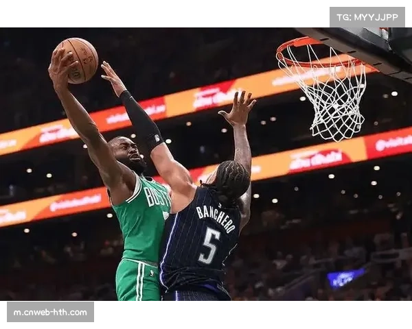 凯尔特人防守体系稳固客场限制老鹰进攻